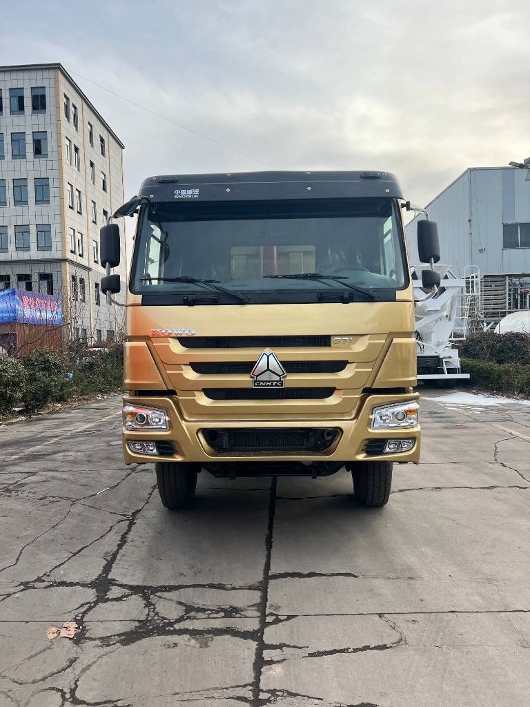 Sinotruk HOWO 371 8*4
