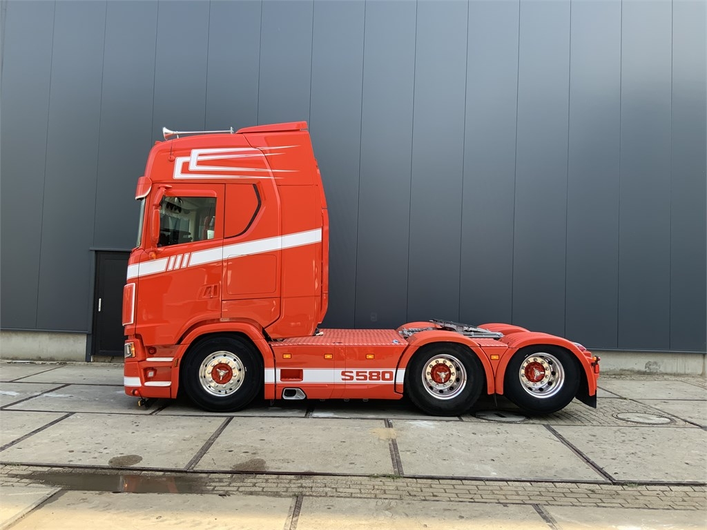 Scania S 580