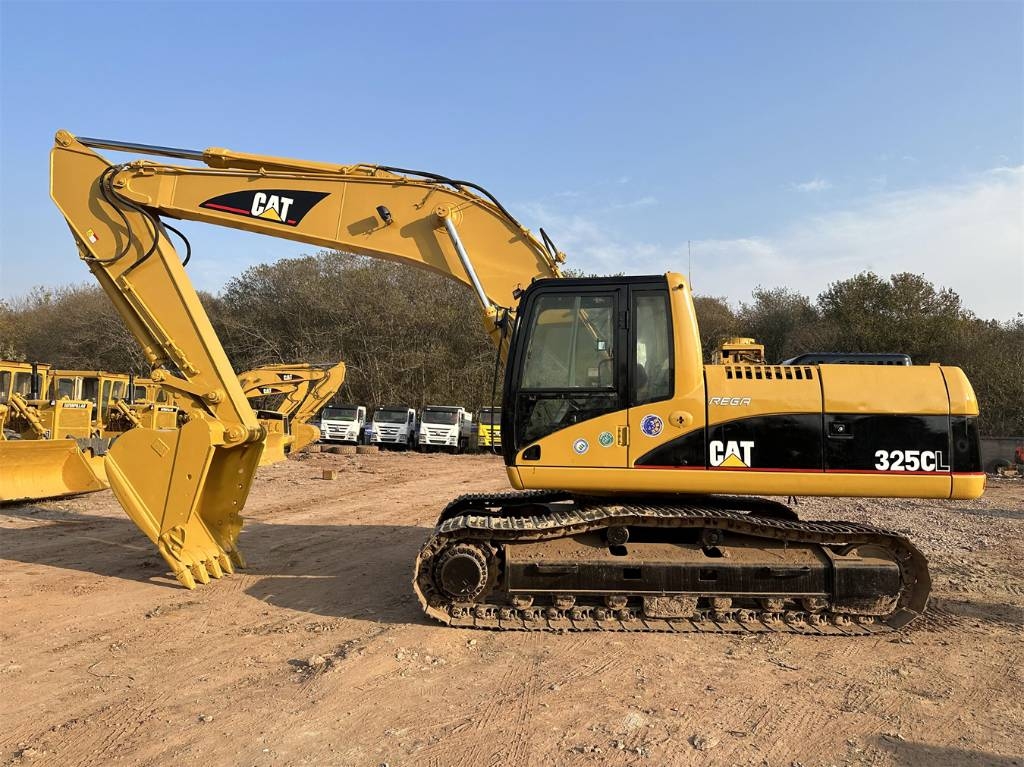 CAT 325CL