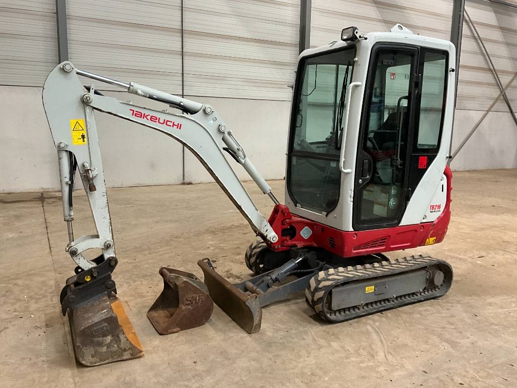 Takeuchi TB 216