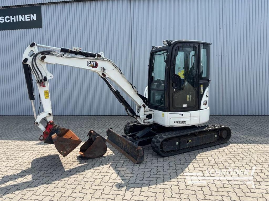 Pelle sur pneus Caterpillar 303.5 ECR — occasion 2021, 928 h