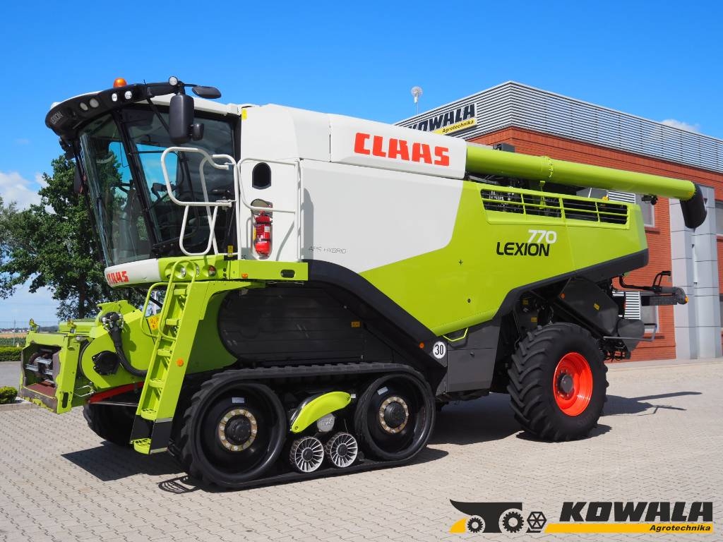 CLAAS Lexion 770TT + V1230