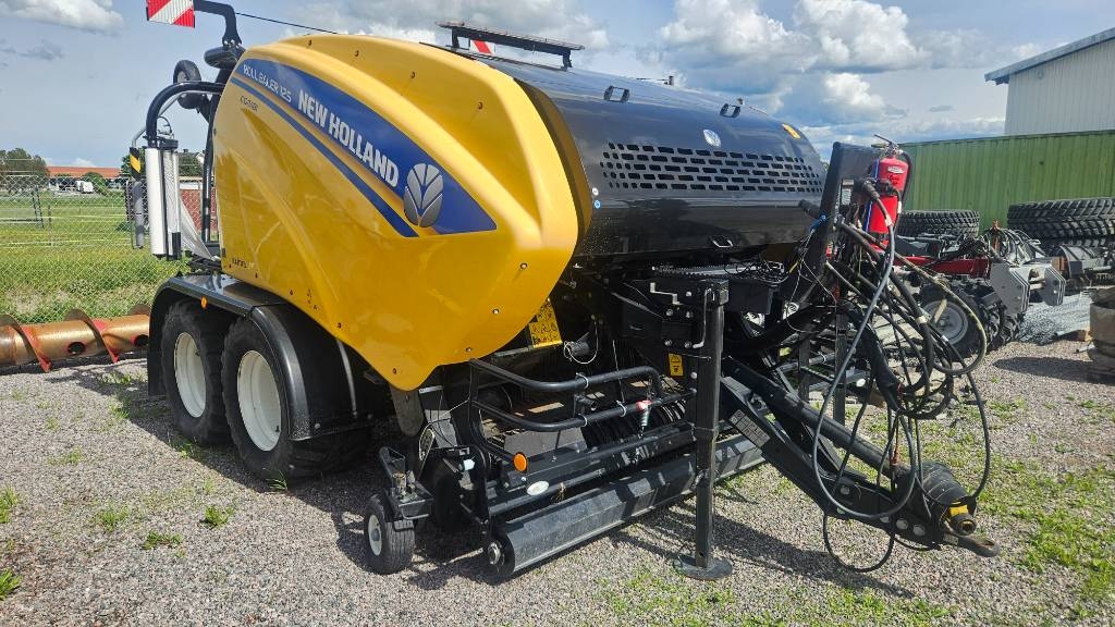 New Holland RB 125