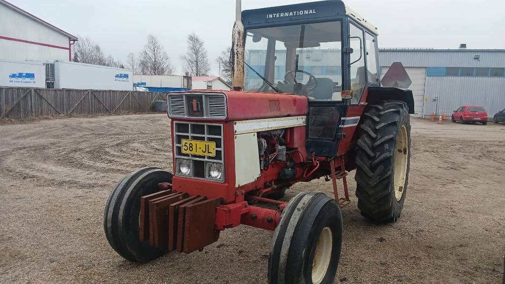 International 955