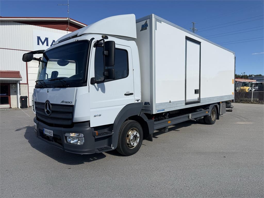 Mercedes-Benz Atego 916