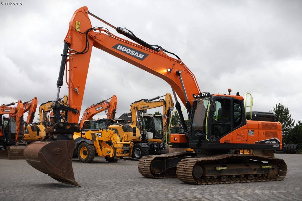 Doosan DX210LC-7