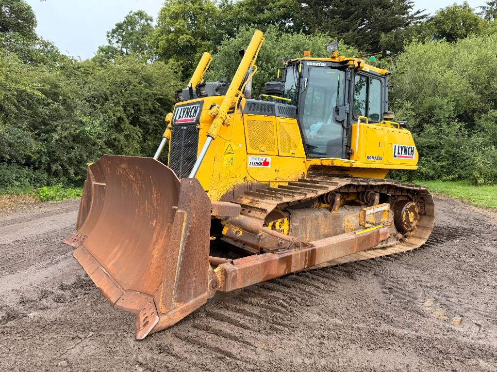 Komatsu D 65 WX-18 E0 with Sigmadozer Blade