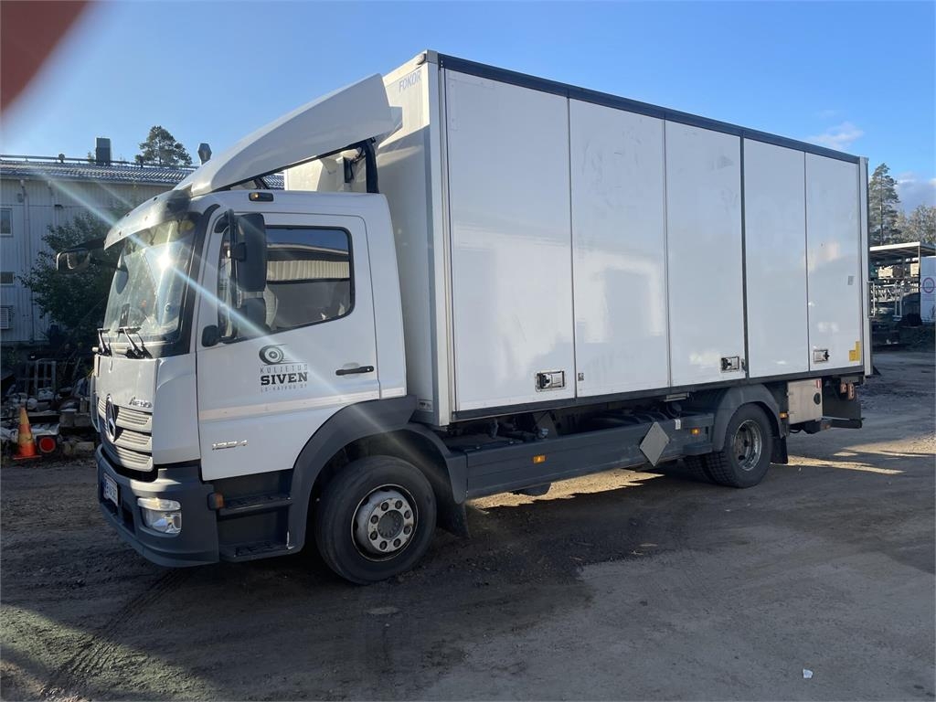 Mercedes-Benz Atego 4x2