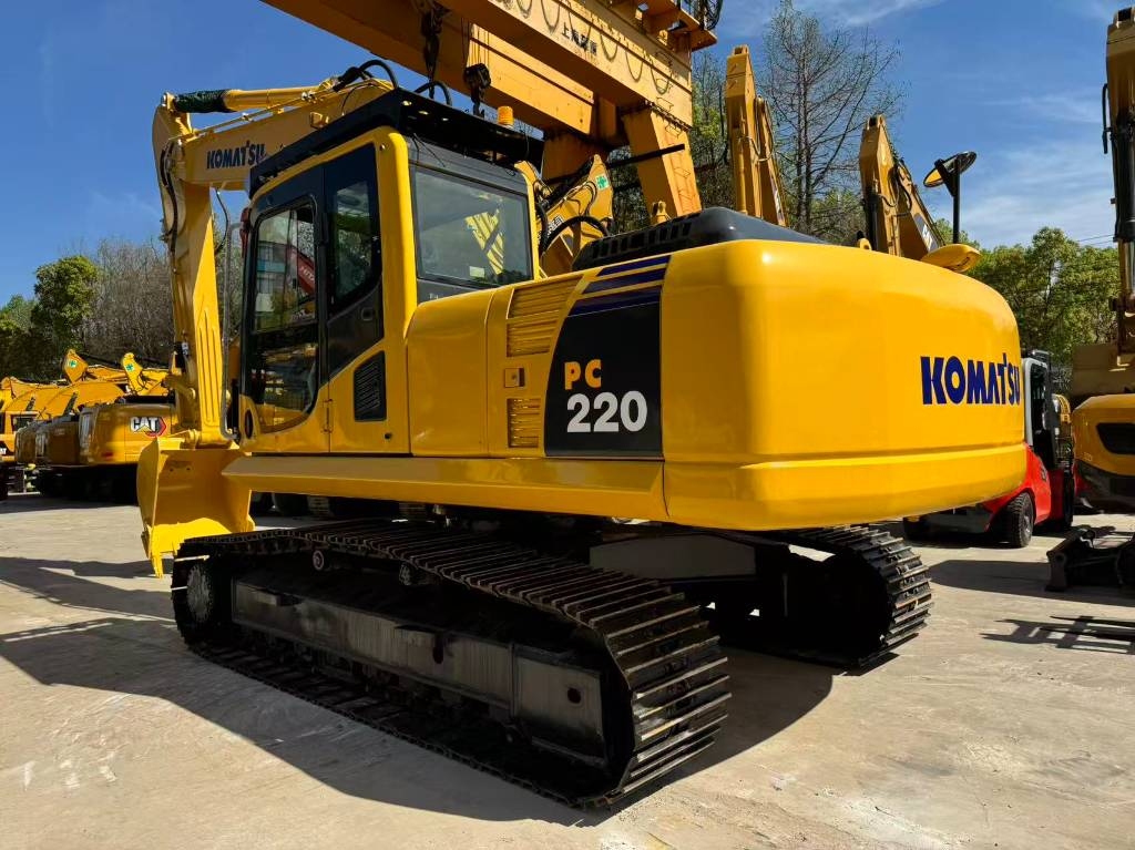 Pelle sur chenilles Komatsu PC 220-8 — occasion 2024, 550 h