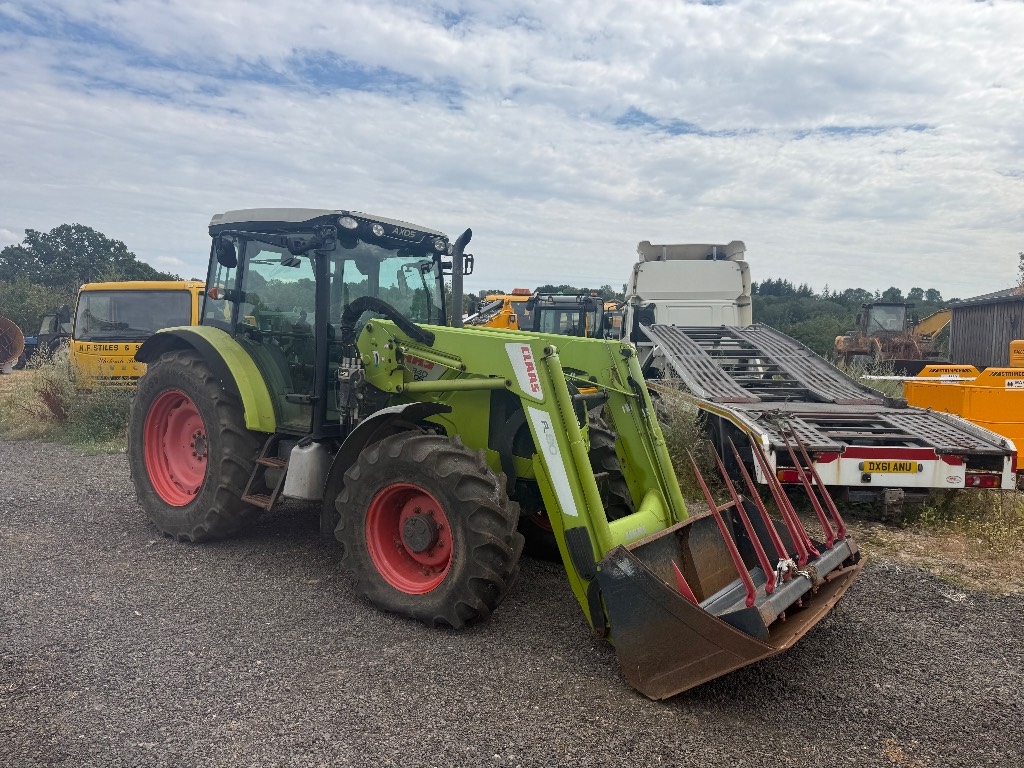CLAAS Axos 340