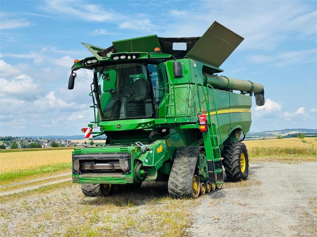 John Deere S690i 4WD
