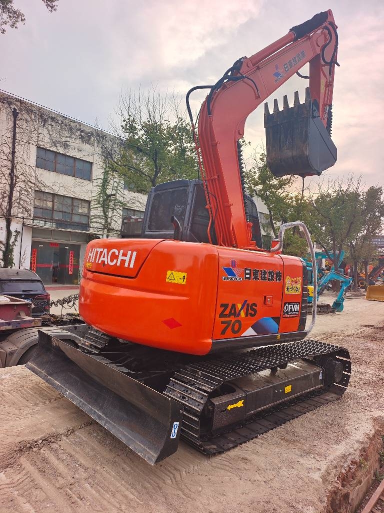 Hitachi Zaxis 70 Shanghai largest supplier