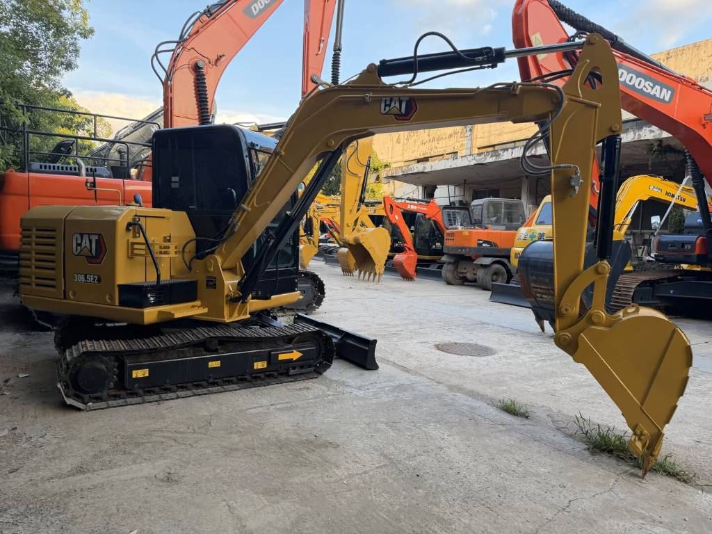 Mini-pelle Caterpillar 306.5E 3000 units excavators in stock — occasion 2024, 186 h