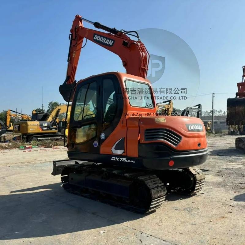 Doosan DX 75