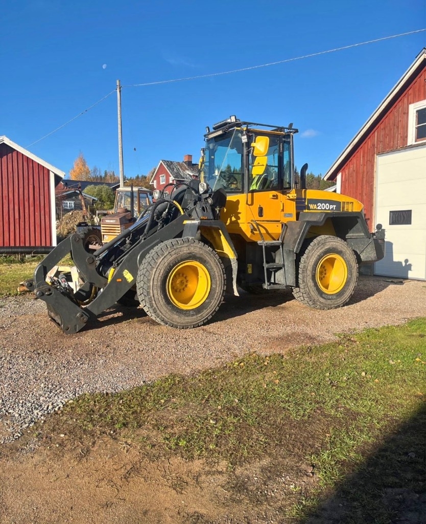 Komatsu WA 200 PT-5