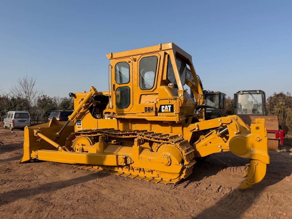 CAT D8H