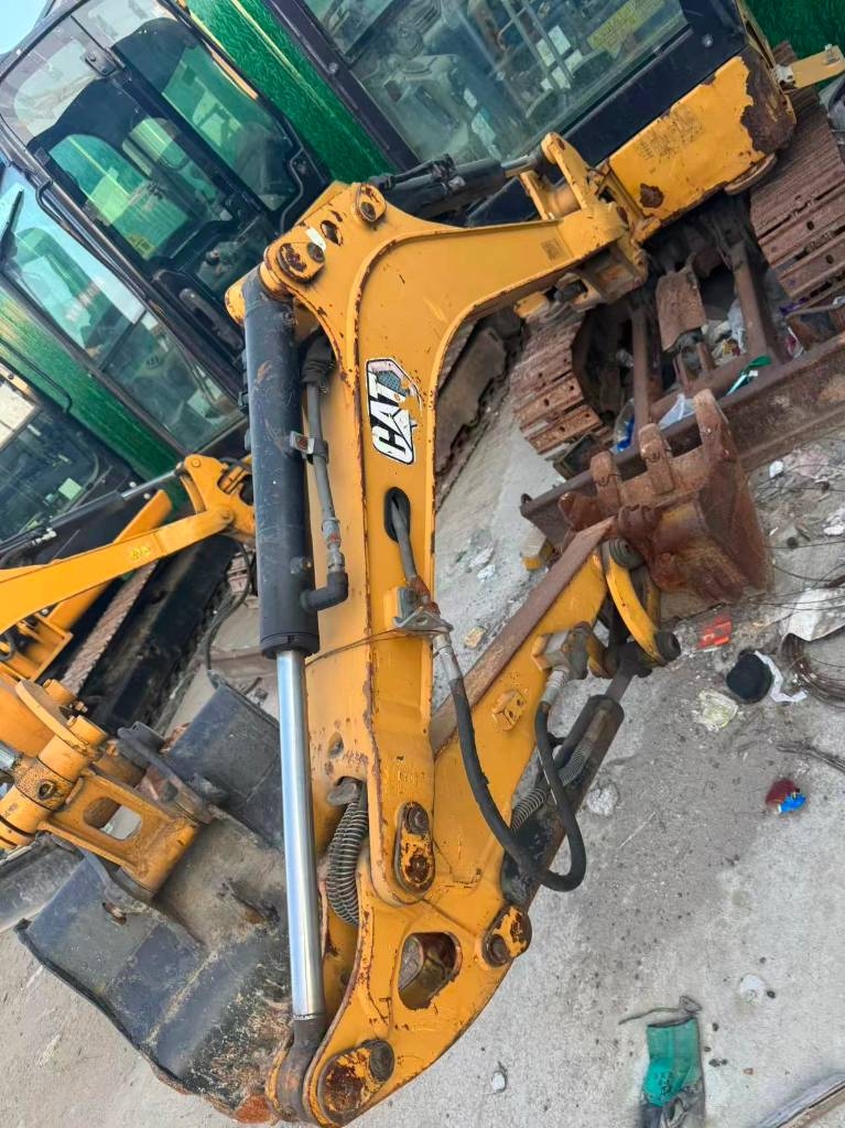 CAT 302 CR