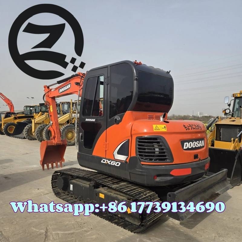 Mini-pelle Doosan DX 60-9 C — occasion 2022, 1 332 h