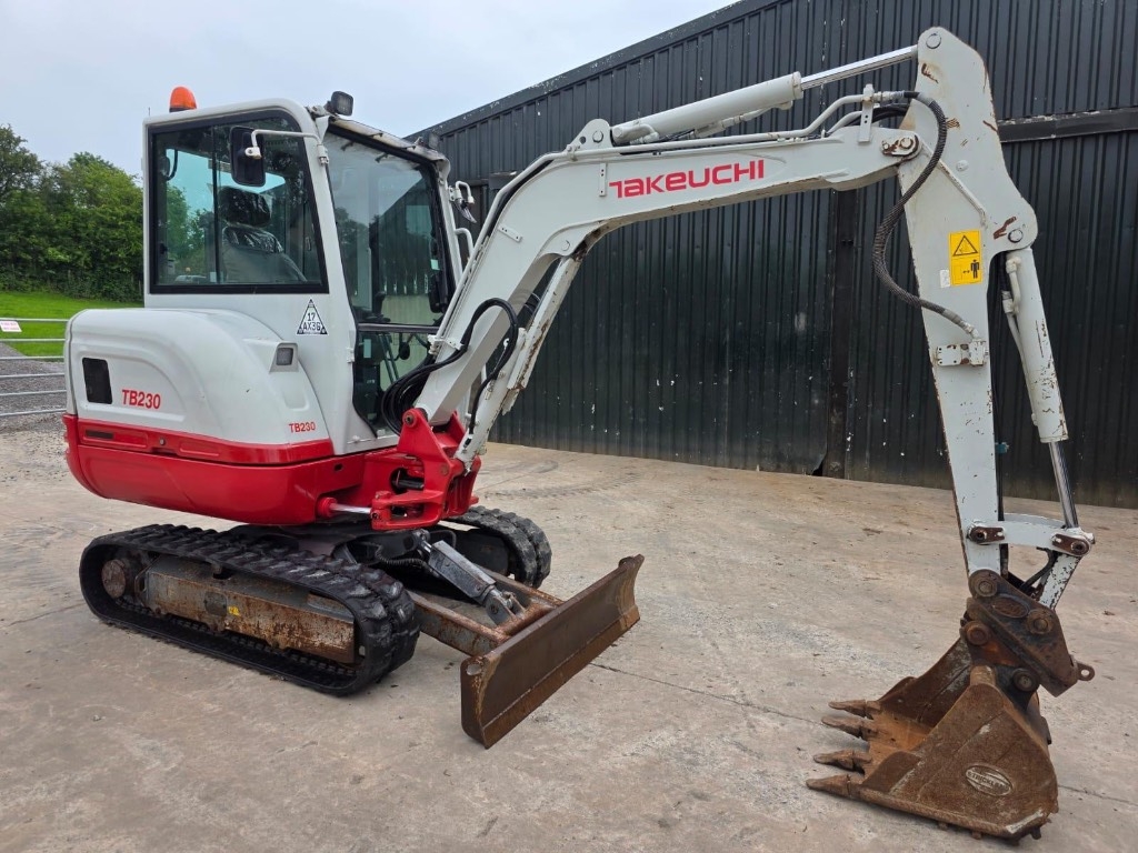 Takeuchi TB 230