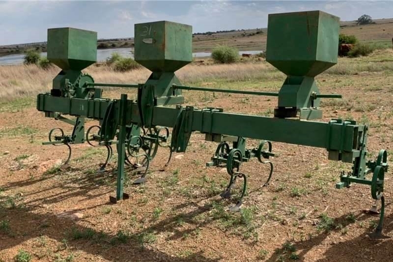 Agri Tech 3 Ry John Deere 1900 Rygewas Skoffel met Rolo