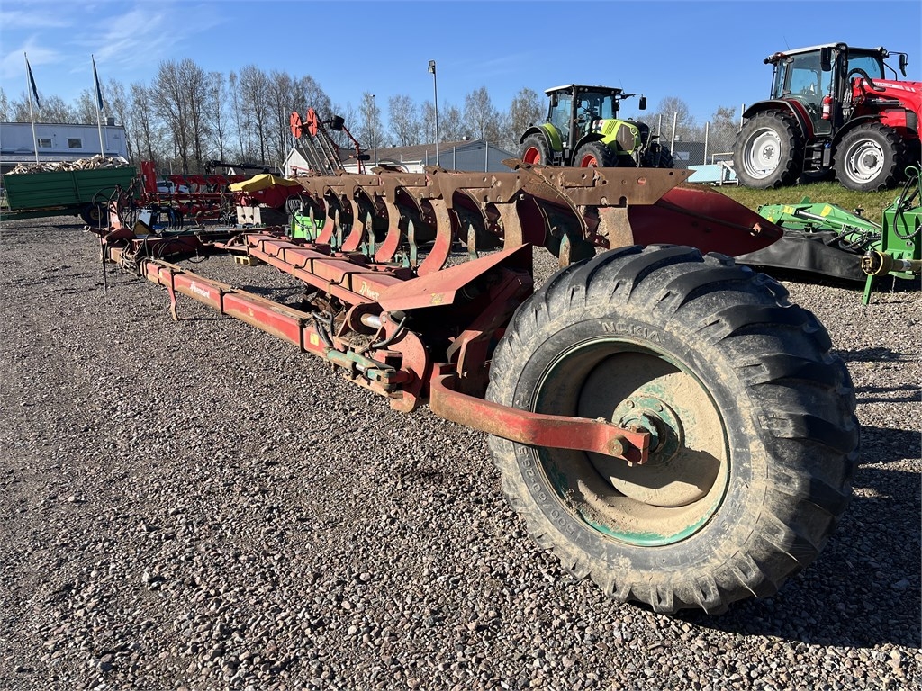 Kverneland PB100