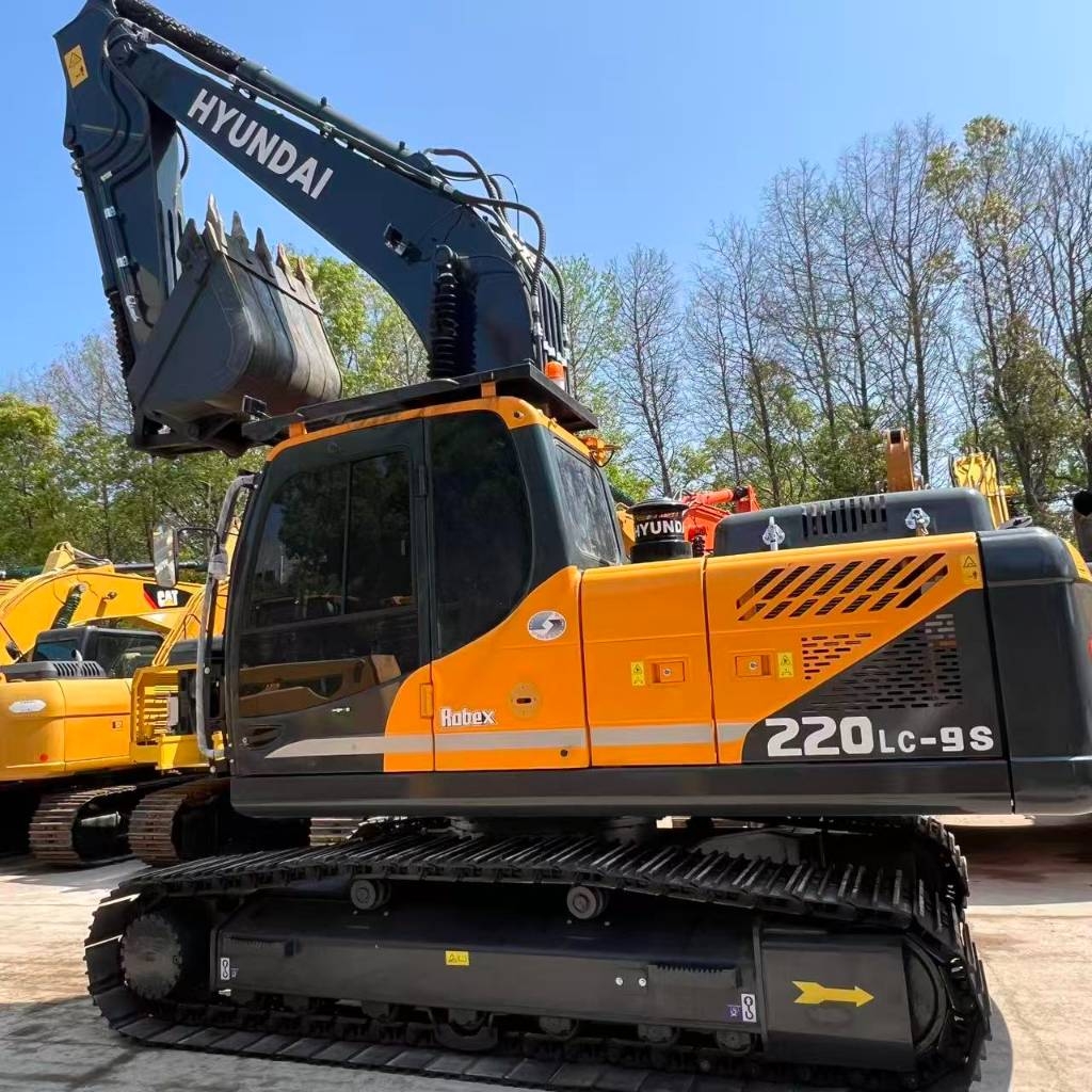 Hyundai Robex 220 LC-9 S