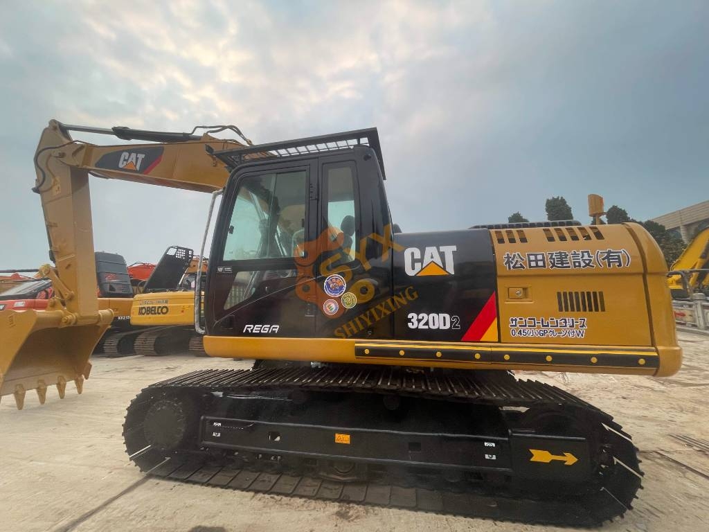 CAT 330 D