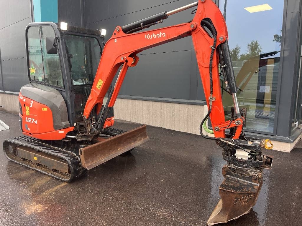 Kubota U 27-4