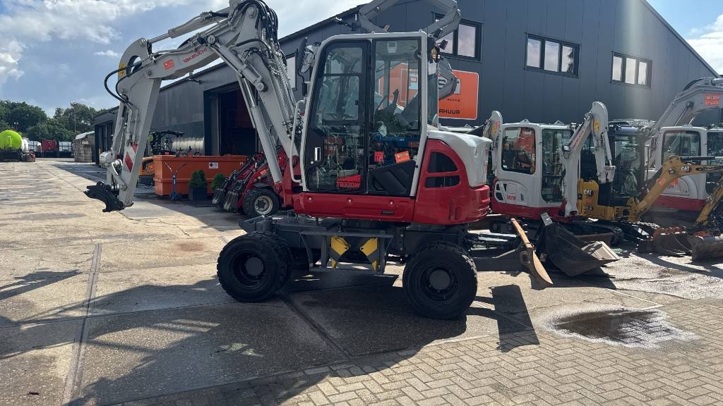 Takeuchi TB370W | Two Piece Boom | Lease optioneel
