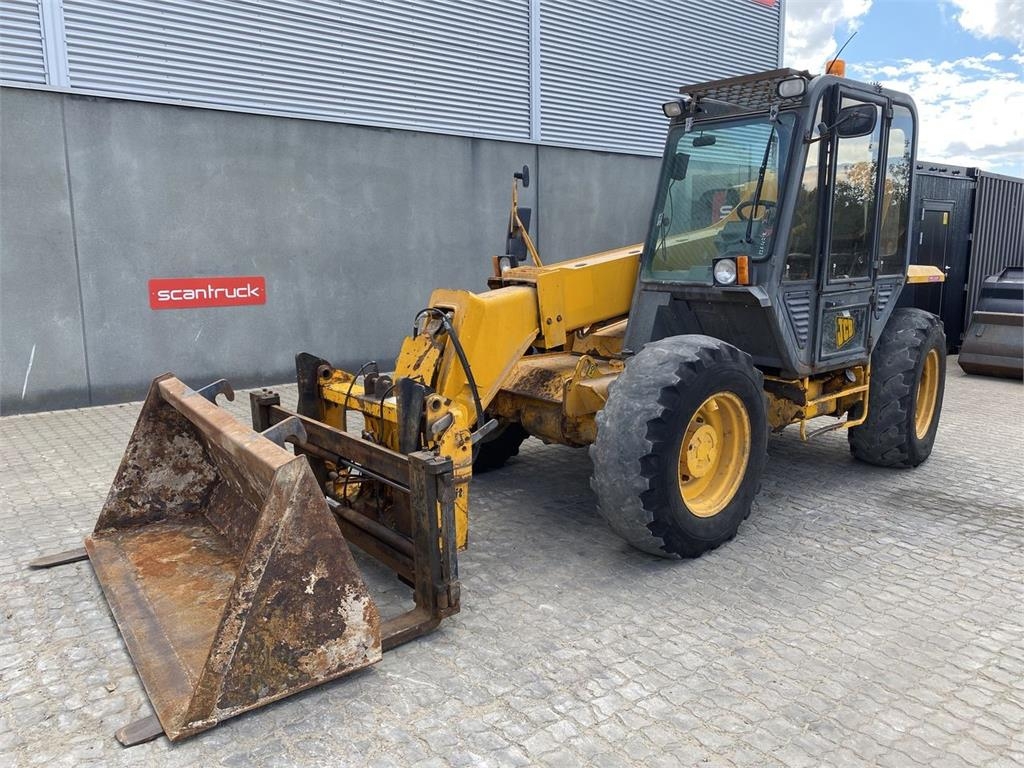 JCB 527-67