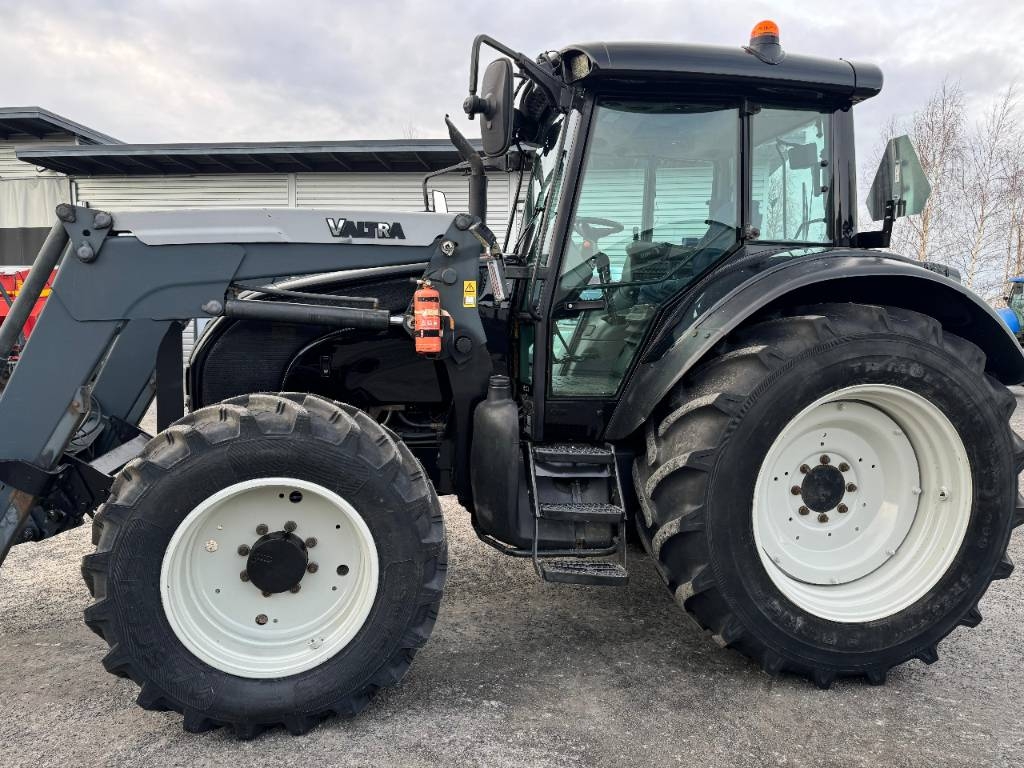Tracteur agricole Valtra C 130 — occasion 2004, 9 931 h