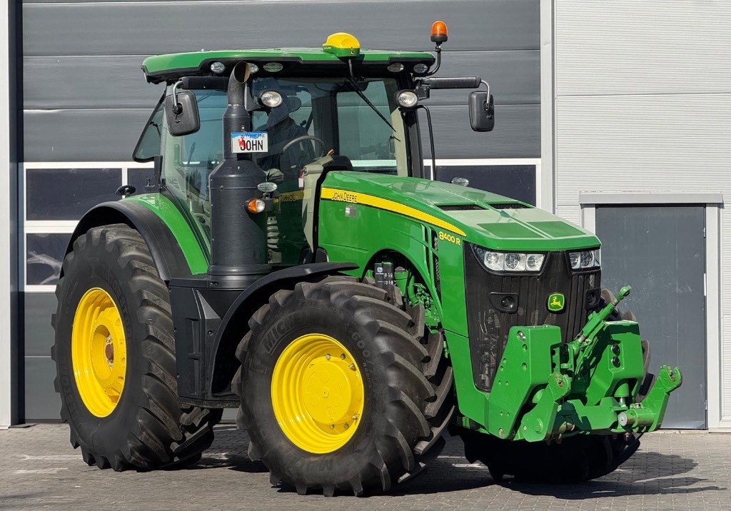 John Deere 8400 R
