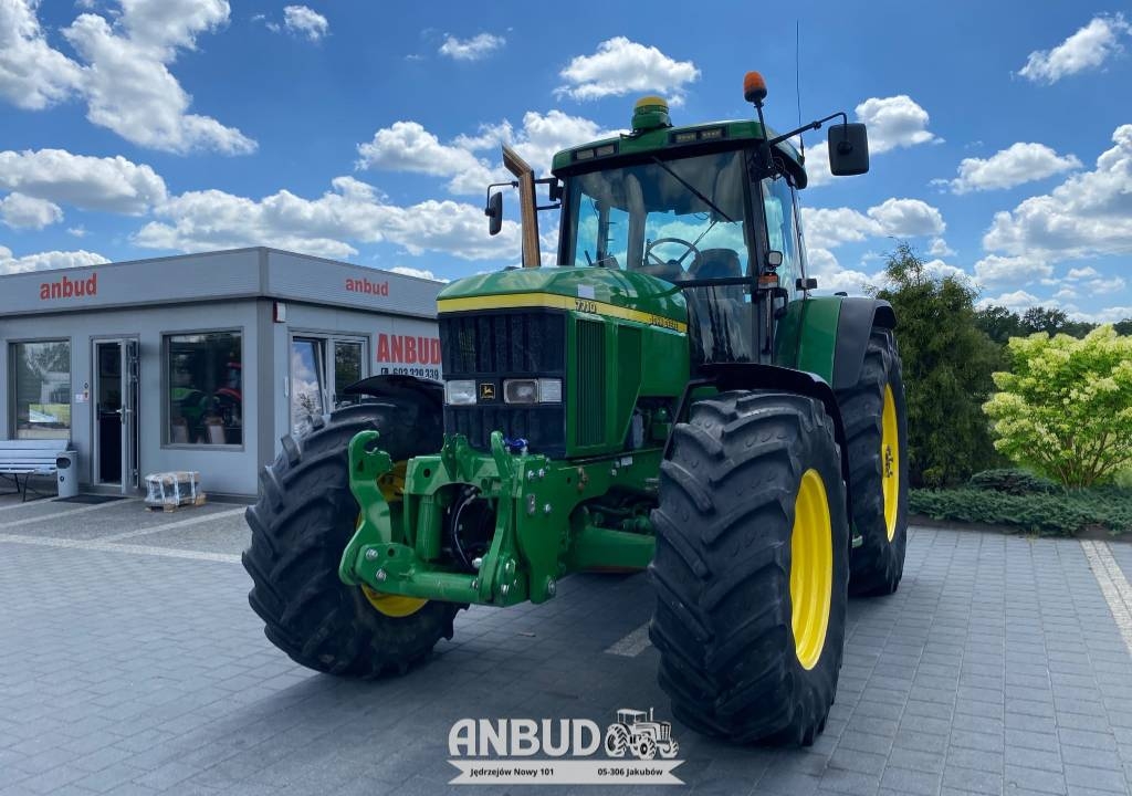 John Deere 7710