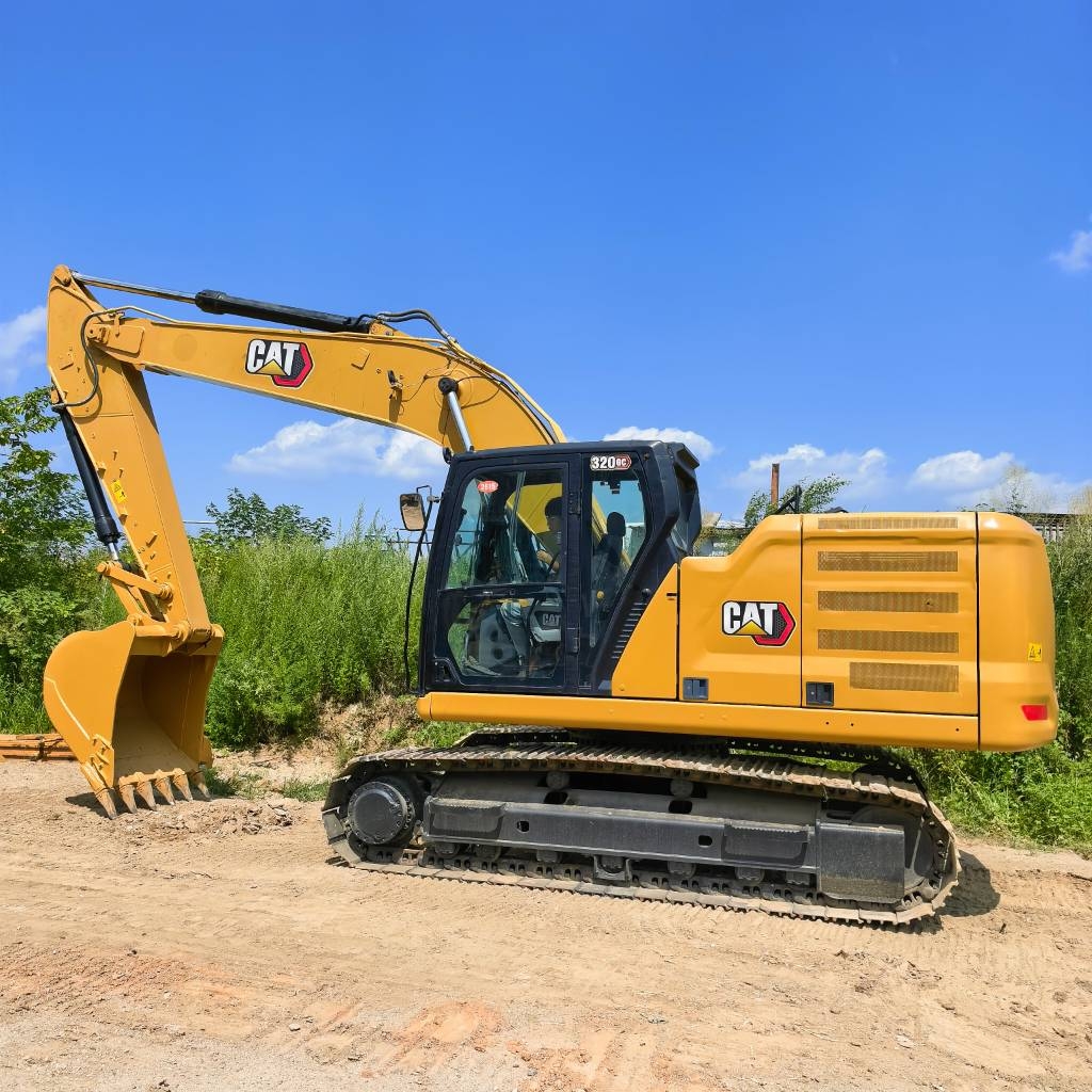 Mini-pelle Caterpillar 320 GC — occasion 2023, 1 000 h