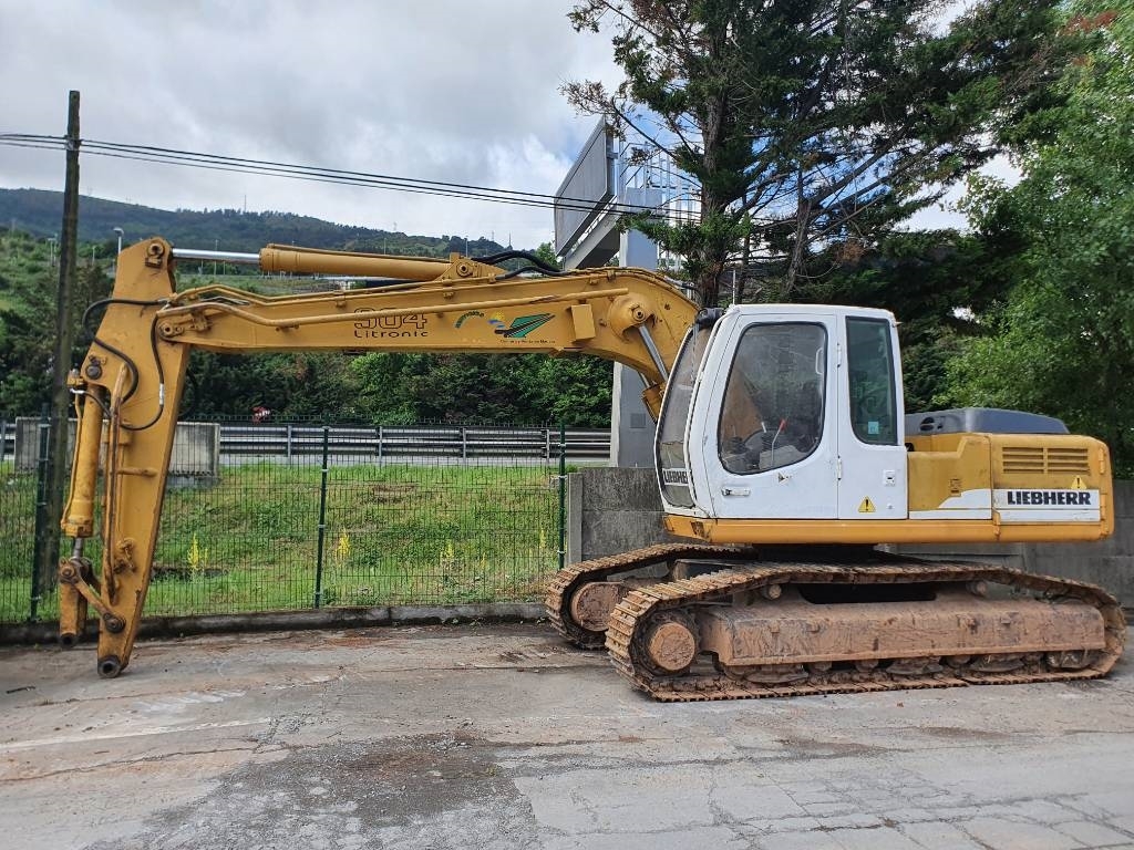 Liebherr R904C