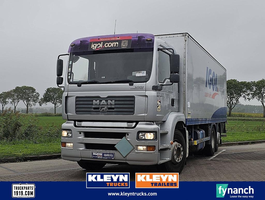 Camion fourgon MAN 26.390 TGA 6X2 TAILLIFT — occasion 2004