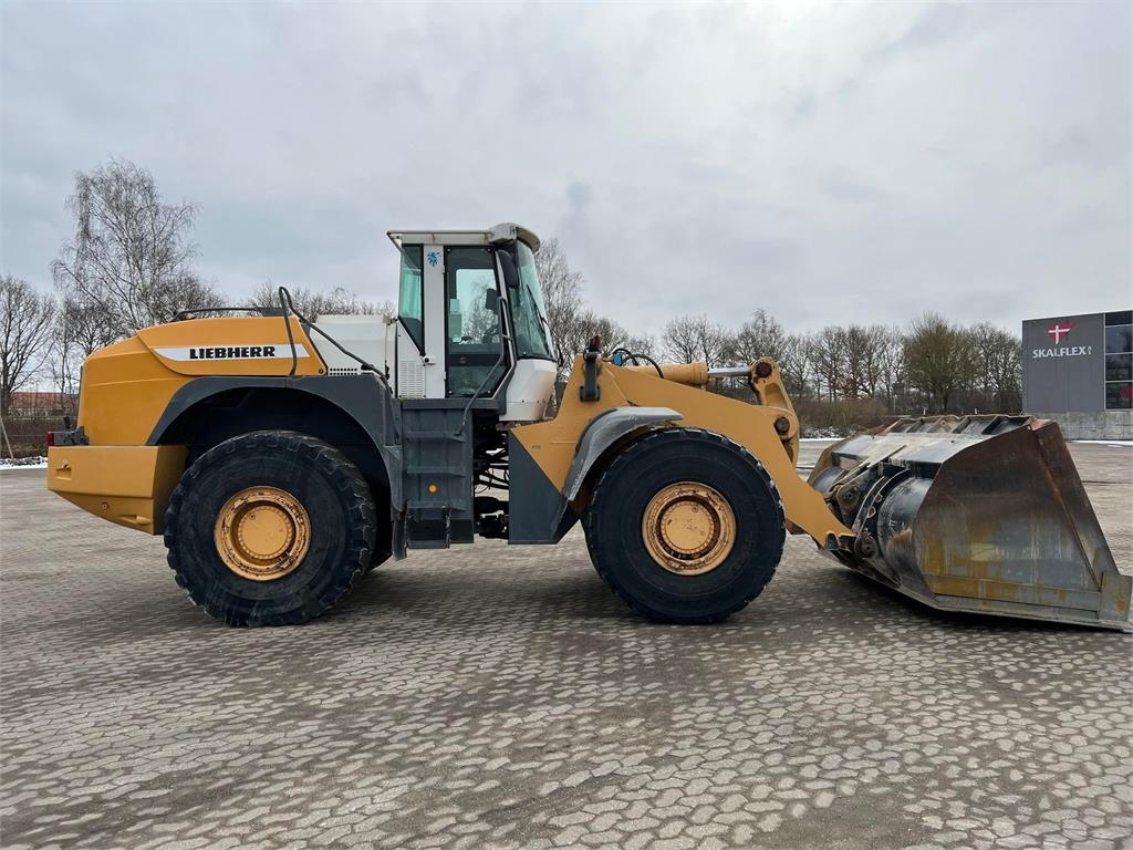 Liebherr 580