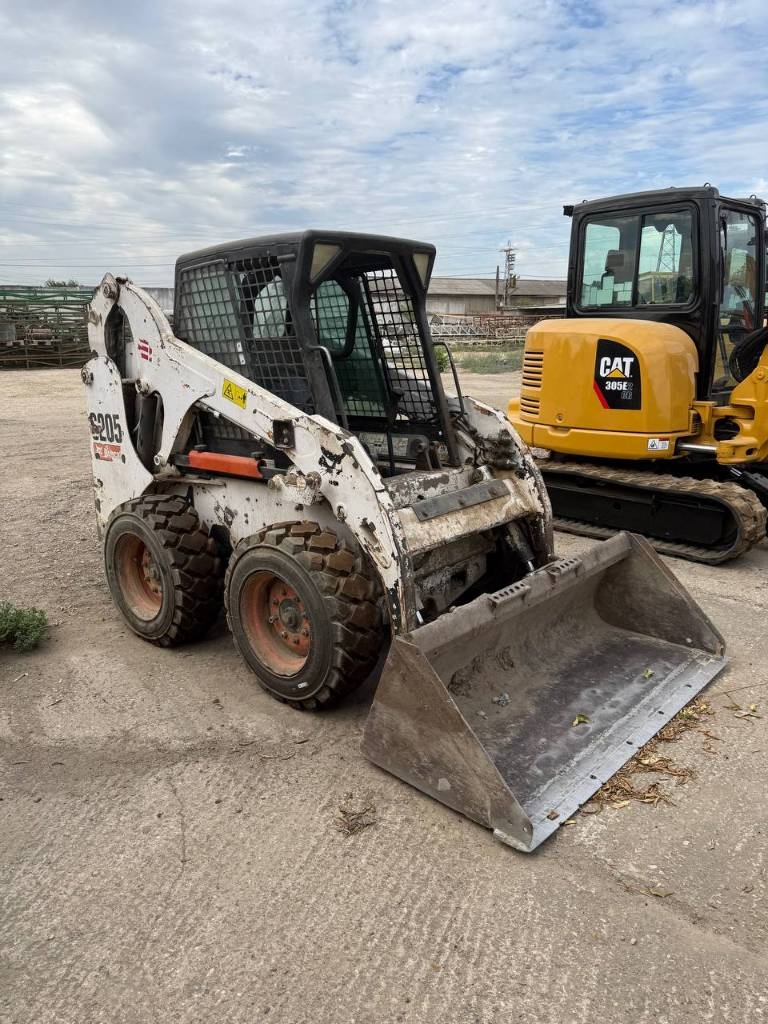 Bobcat S 205
