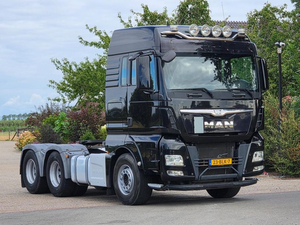 MAN TGX 33.440 6x4!!EURO6/HYDRAULICS!!PTO/1 owner NL T