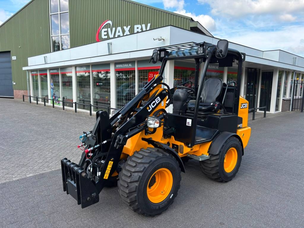 JCB 403 Plus