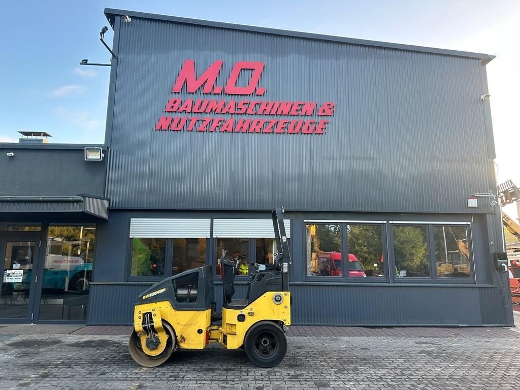 Rouleau monocylindre Bomag BW 120 AC-5 — occasion 2020, 2 689 h