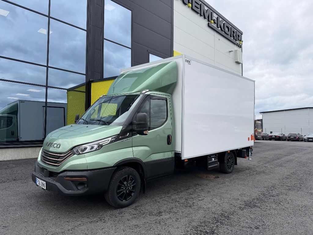 Iveco Daily 35S18A8 umpikori paku