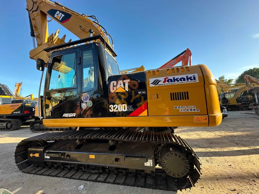 CAT 320 D