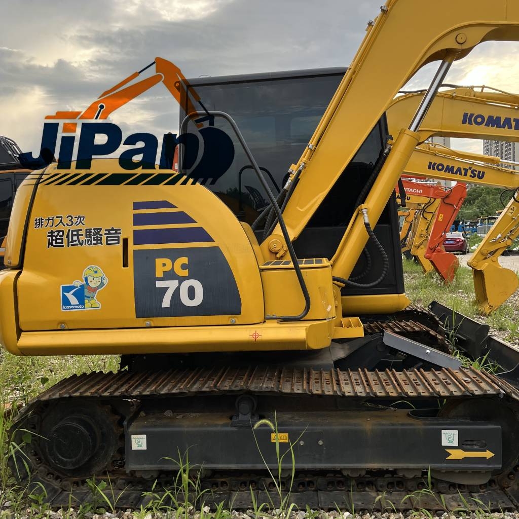 Mini-pelle Komatsu PC 70 — occasion 2024, 1 542 h