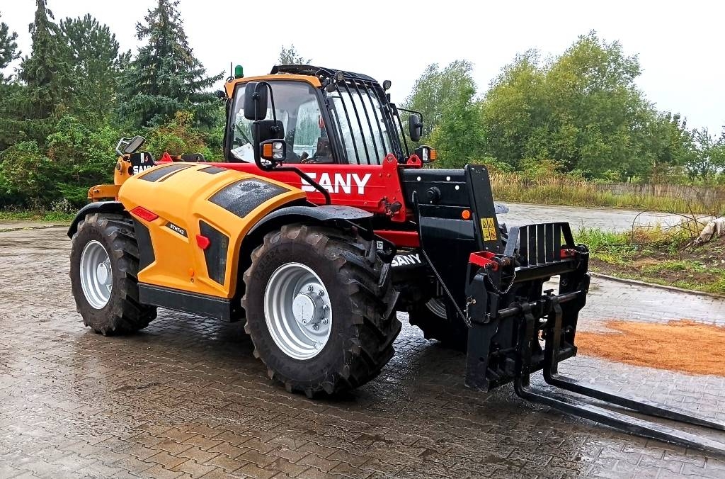 Sany STH 742