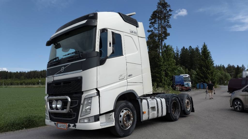 Volvo FH13 6x2 veturi, 660tkm