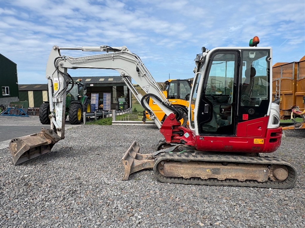 Takeuchi TB 260