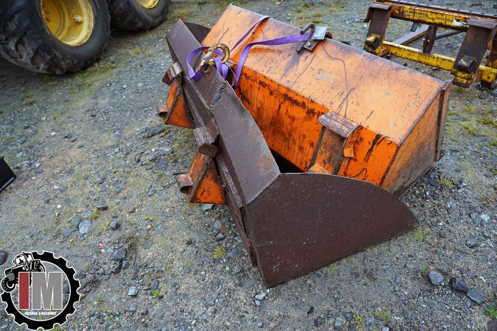 Skopa 1700mm Tranåsfäste