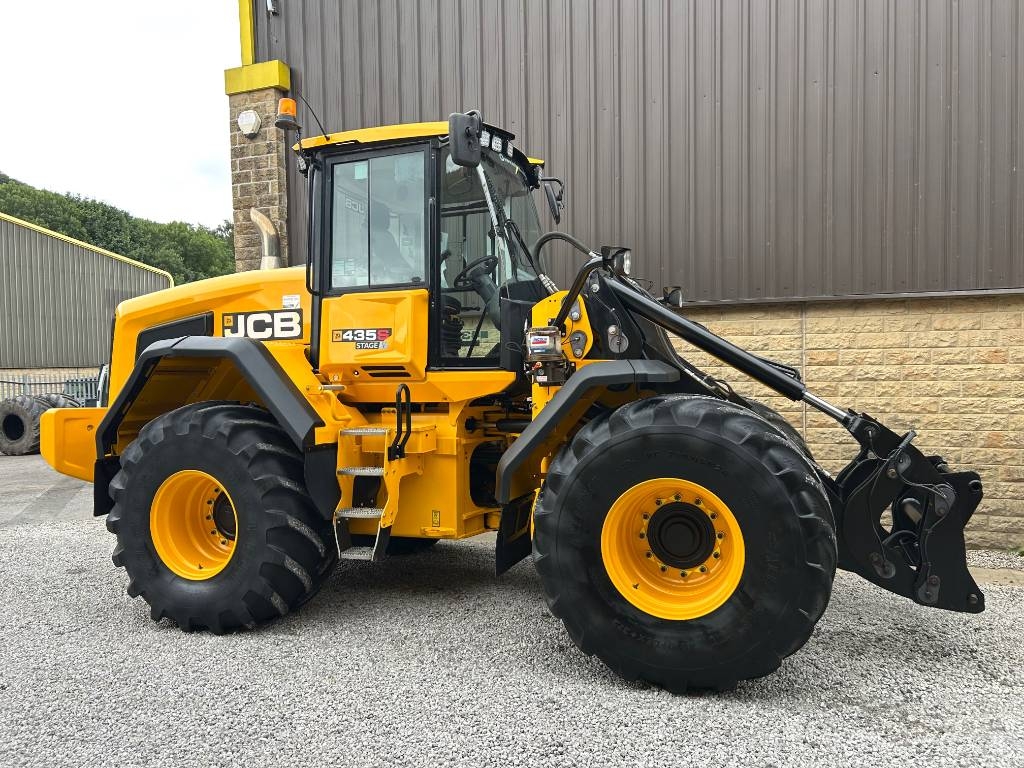 JCB 435S
