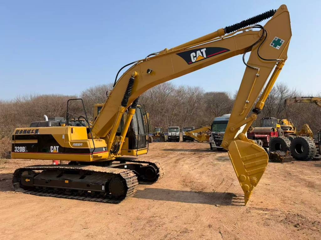 CAT 320BL